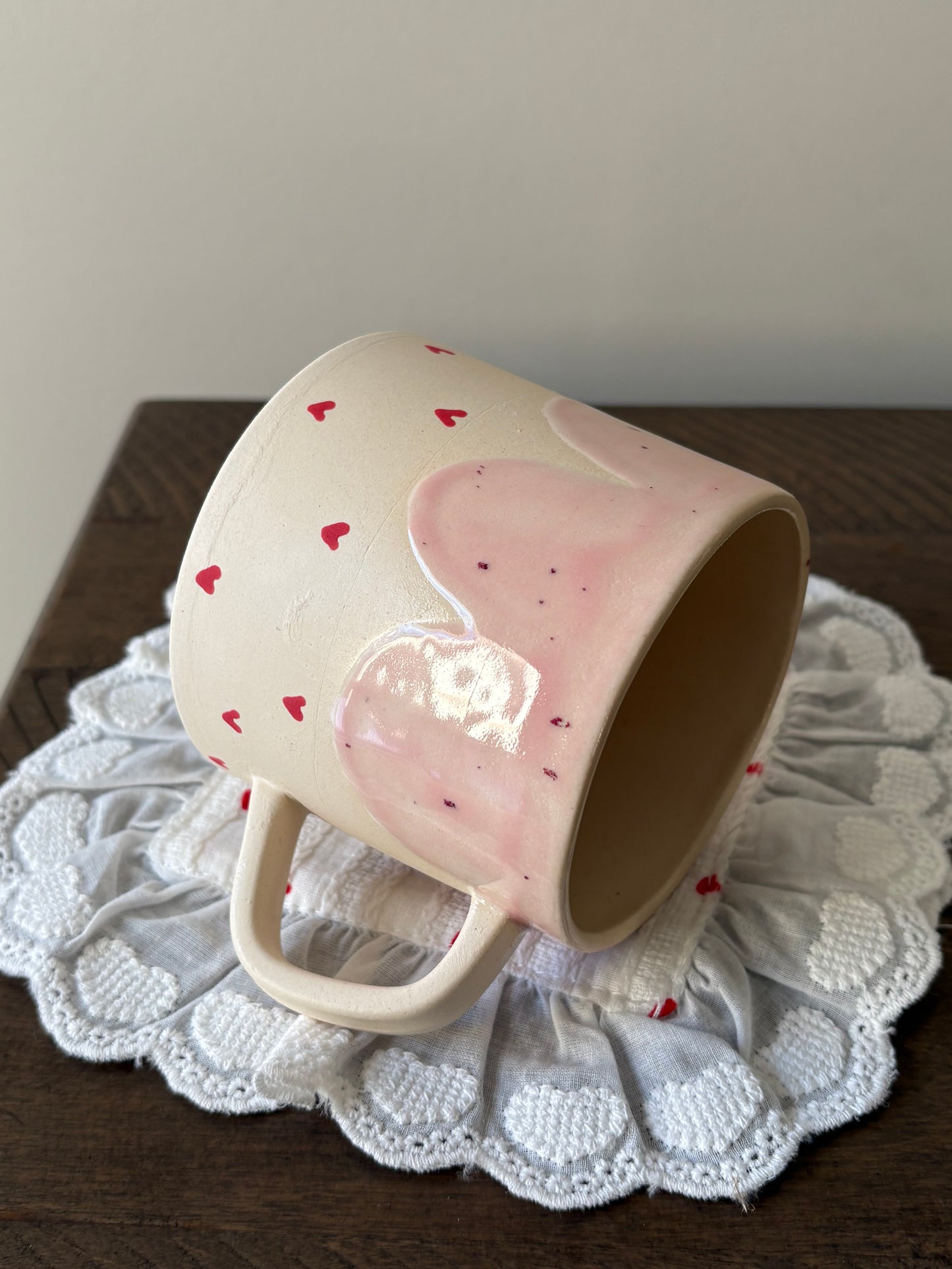 Scalloped Pink Hearts Mug