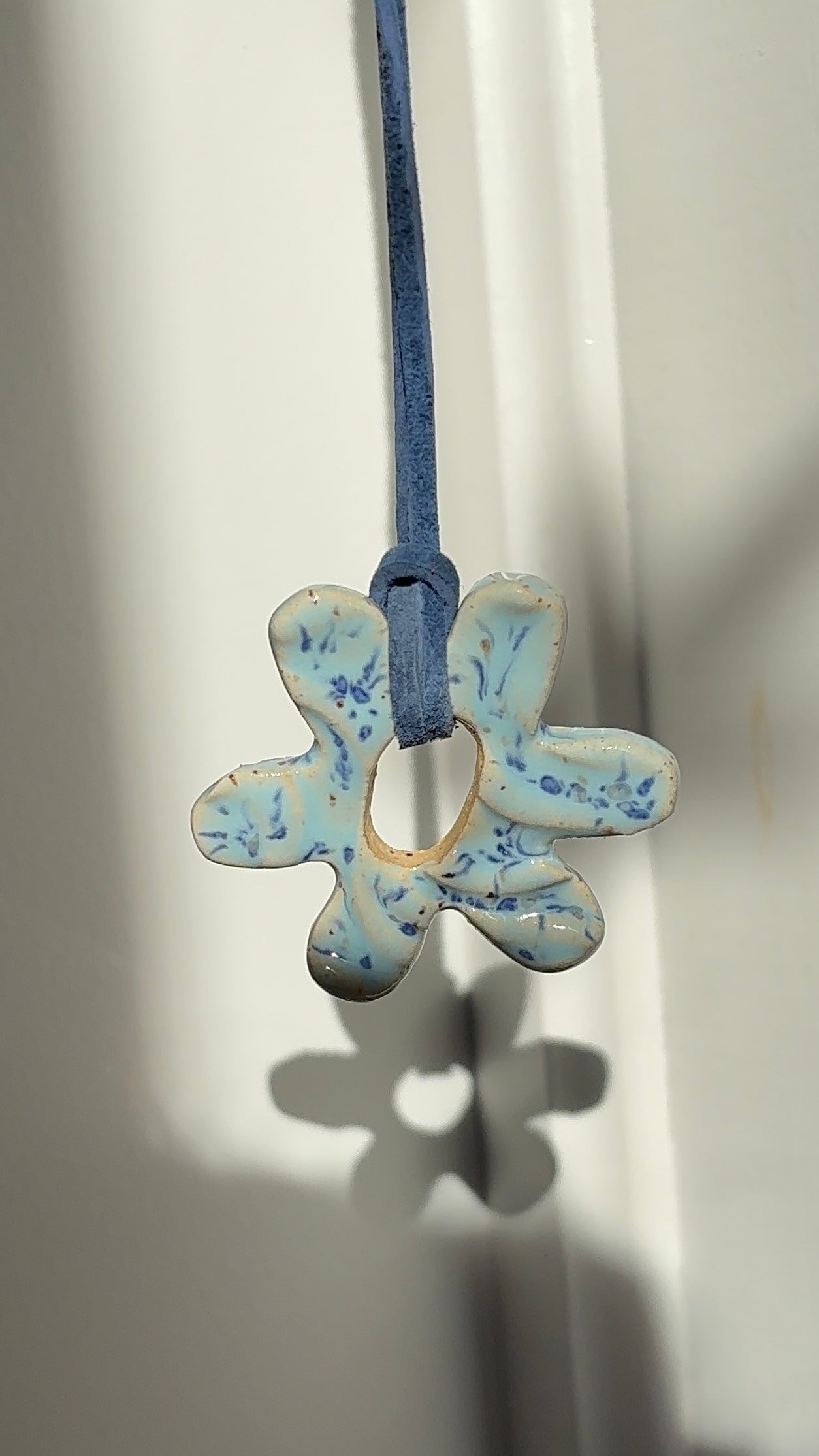Speckled Blue Flower Necklace