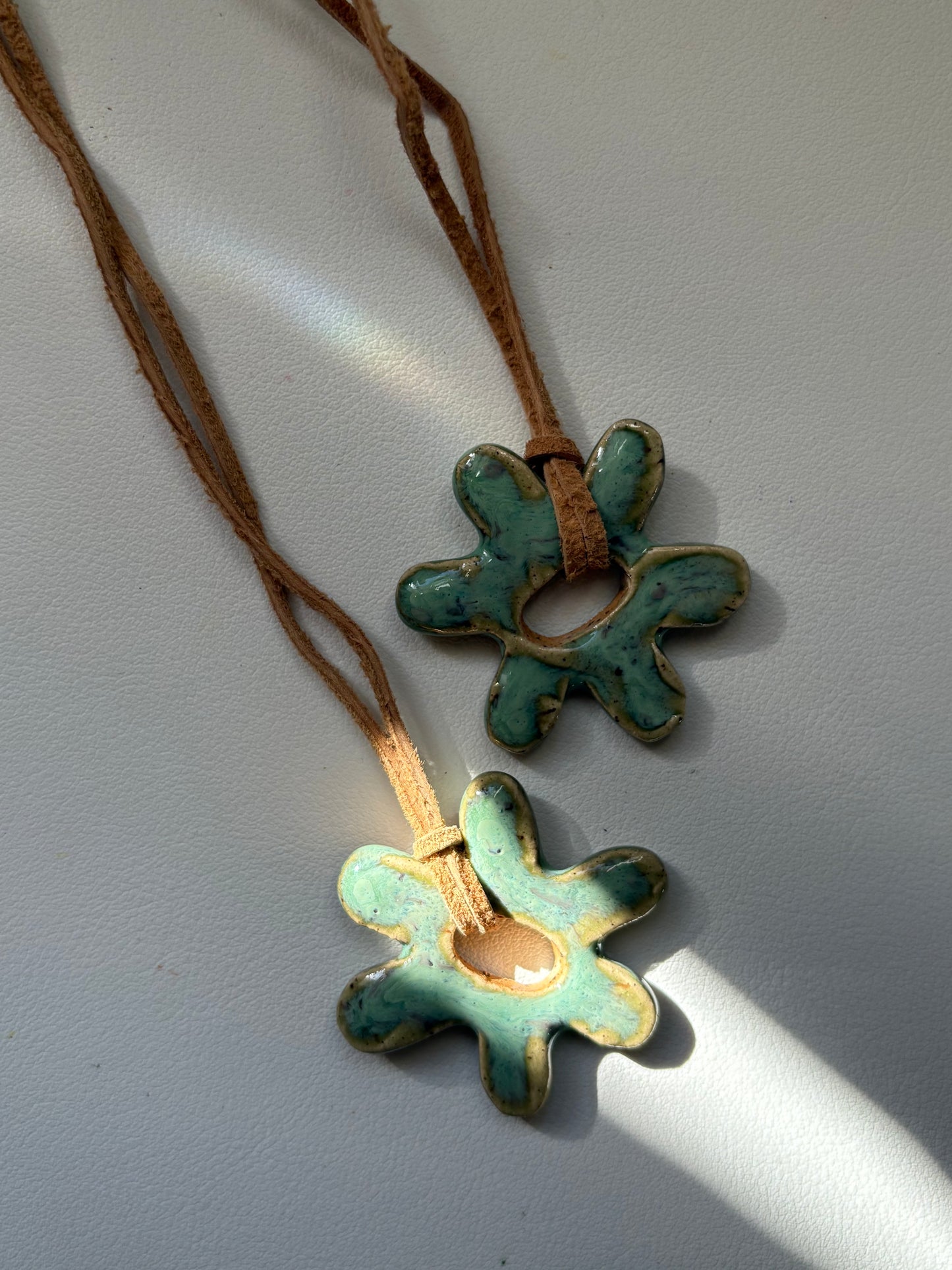 Dewy Green Flower Necklace