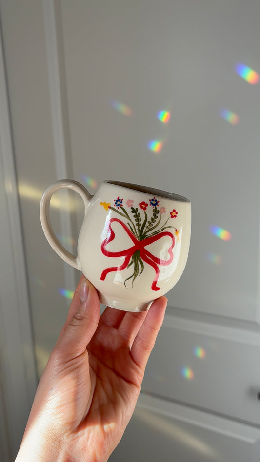 Floral bouquet & bow mug