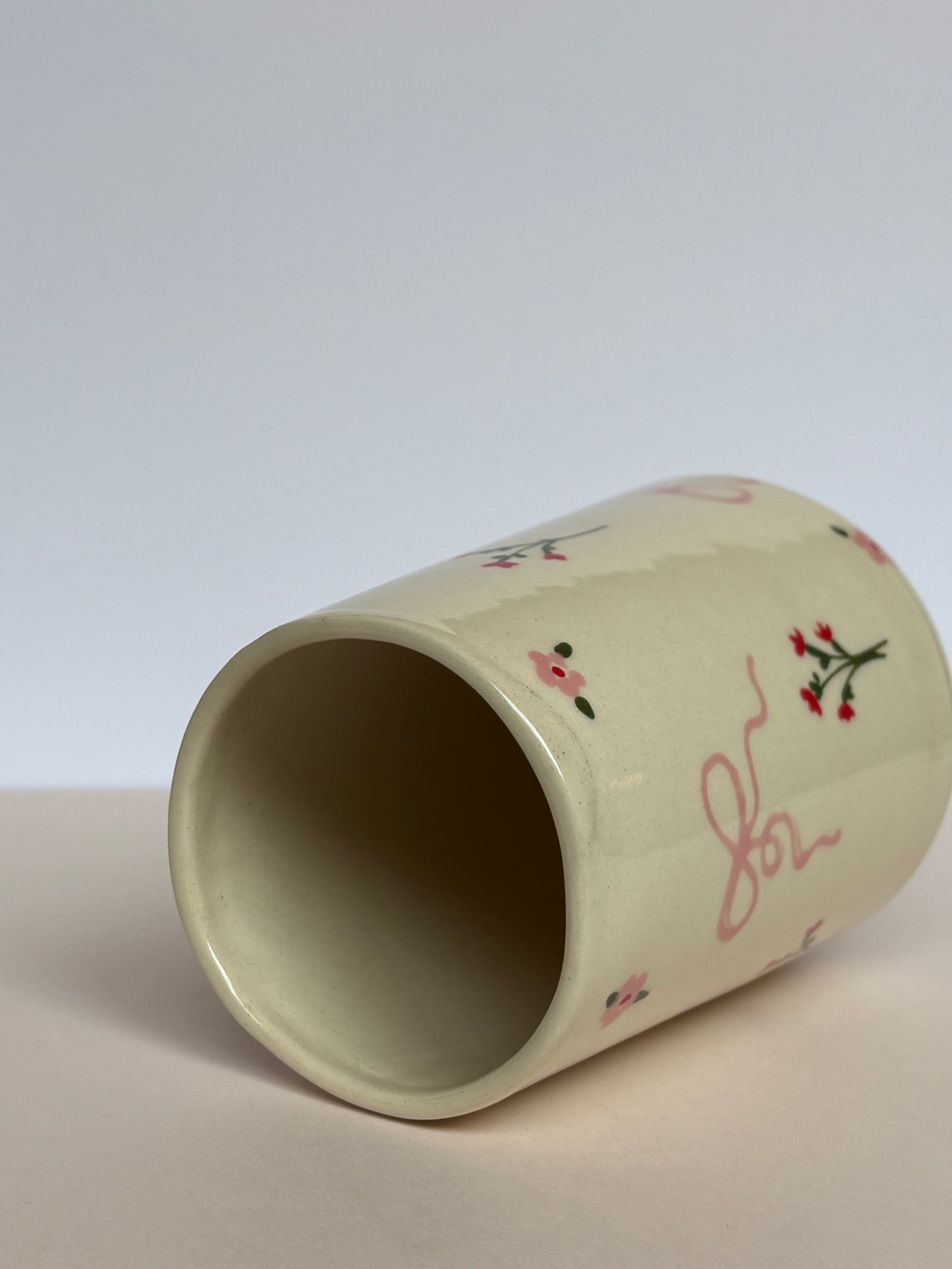 Dainty Flowers & Pink Bows Tumbler Cup