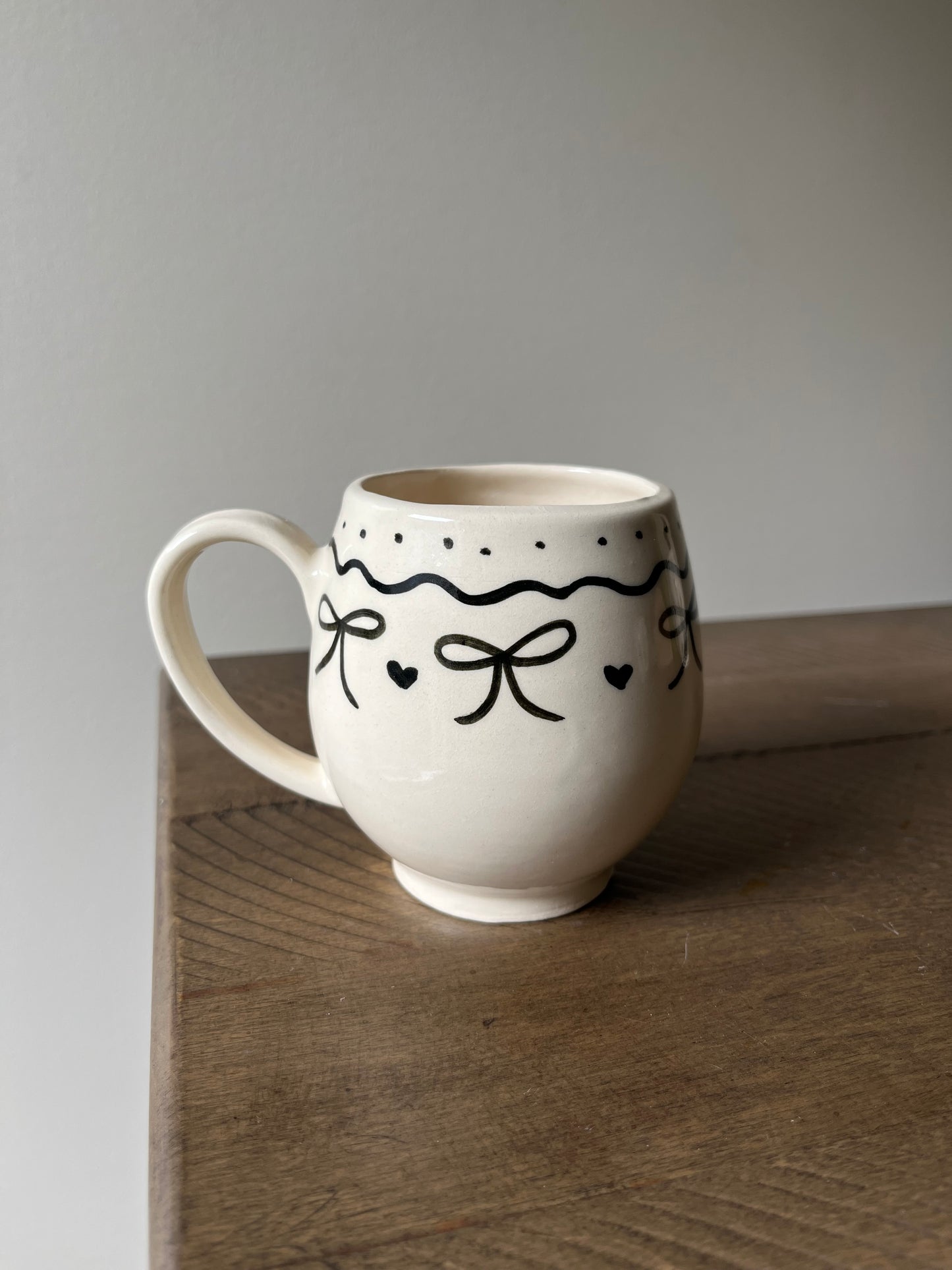 Swirly Black Ribbons Mug