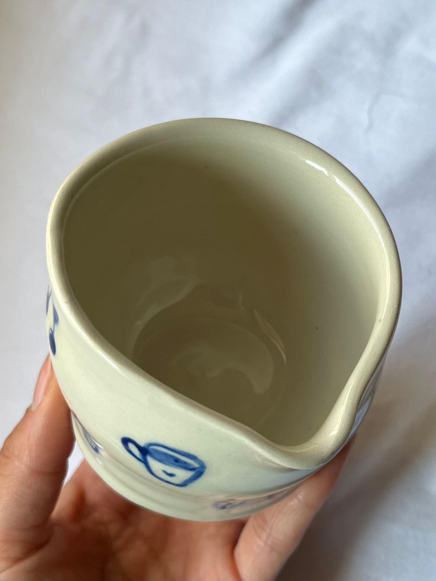 Dairy Creamer & Pouring Cup