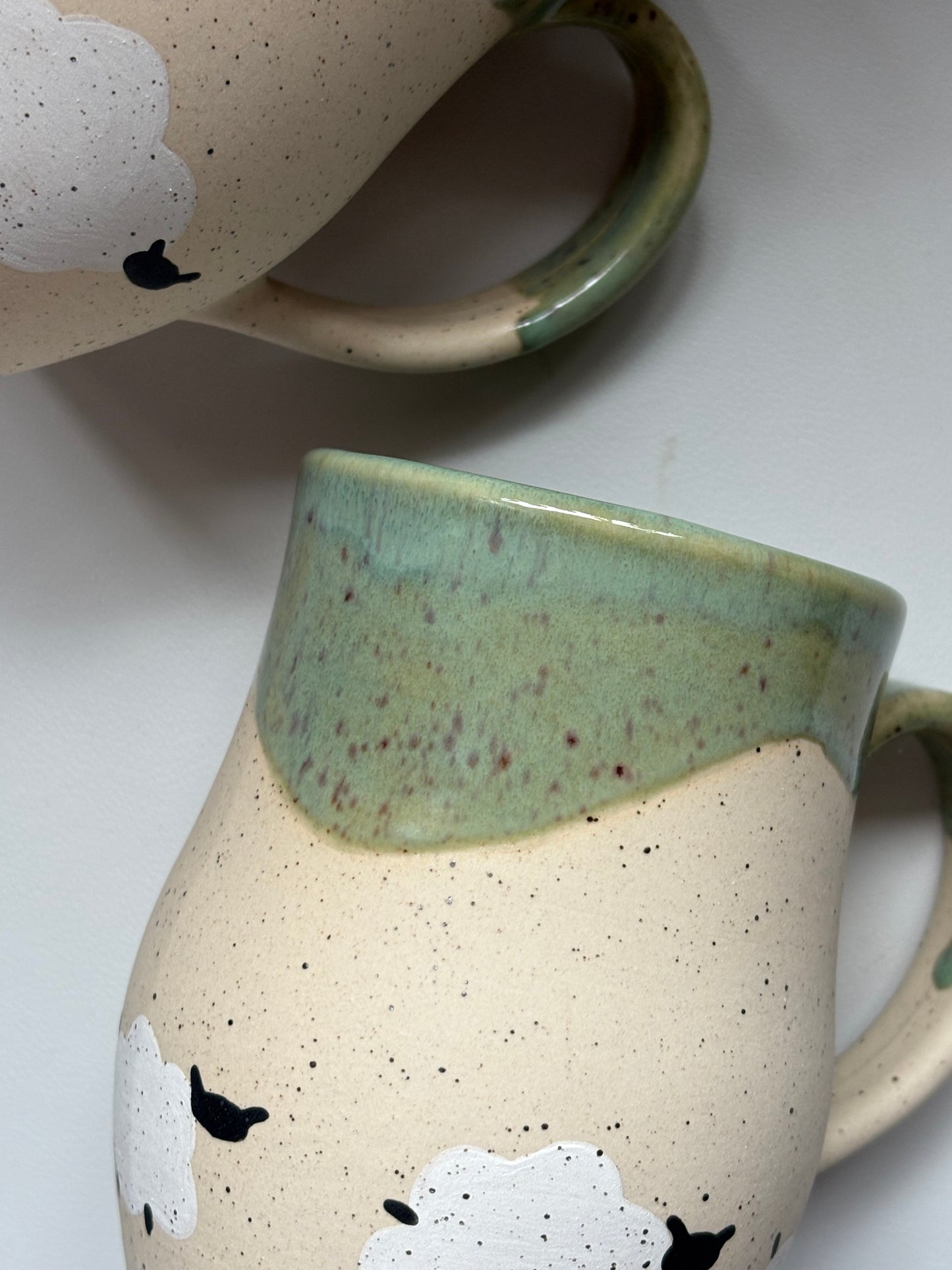 Sheeps & Valley Mug (Speckled)