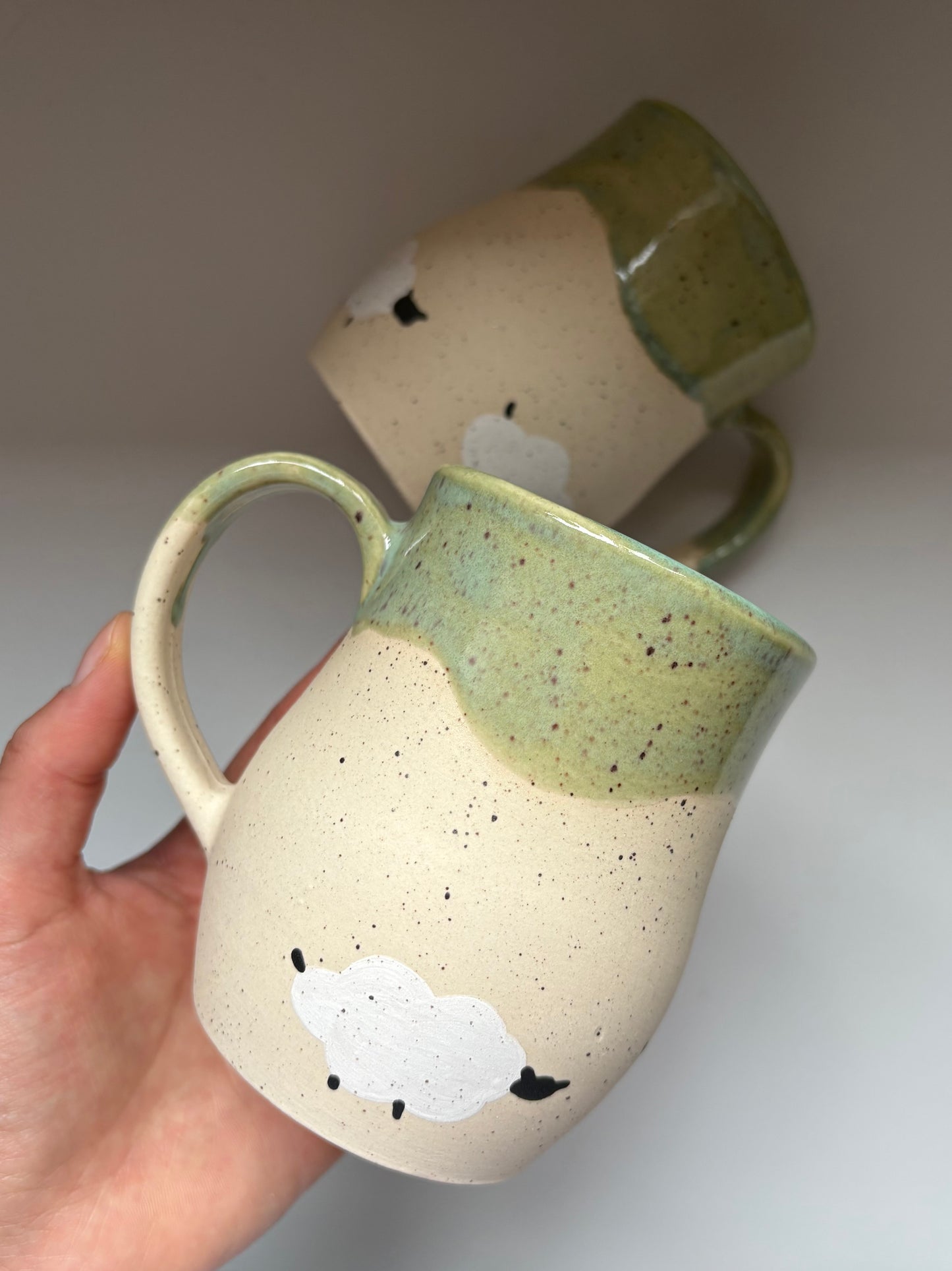 Sheeps & Valley Mug (Speckled)